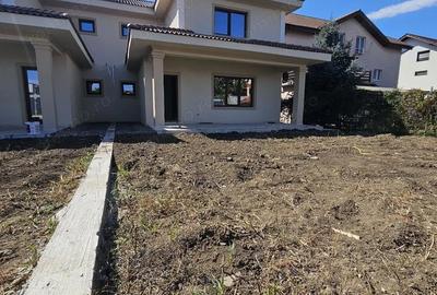 Casă cu 5 camere cu Teren 350 Mp în Aradului - 1