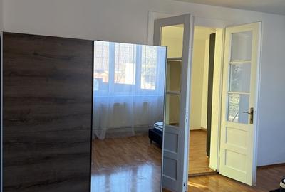 Casă cu 2 camere cu Teren 385 Mp în Gruia