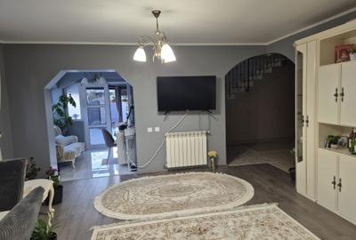 Casă cu 4 camere în Lunca Cetățuii - 2