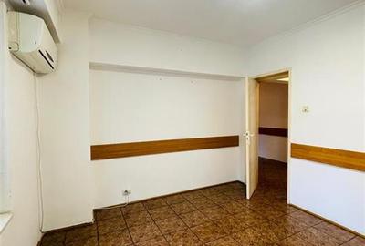 Apartament cu 3 camere decomandat, mobilat în Vitan Mall - 15