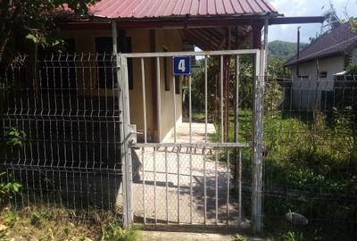 Casă cu 4 camere în Ostrovu - 3