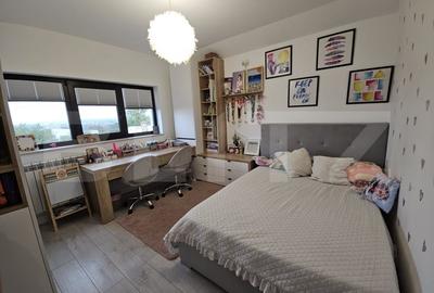 Vila de lux cu 5 camere in Galata, zona linistita - 20