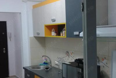 Apartament cu 2 camere semidecomandat în Berceni - 2