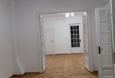 Apartament cu 4 camere în Universitate - 2