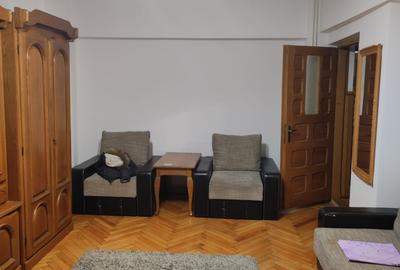 Garsoniera in zona centrala, etaj 3, cu centrala termica proprie - 2