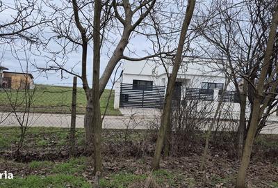 Teren de 2000 mp, în Cumpăna - 1