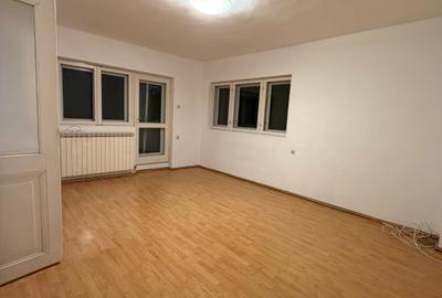 Apartament cu 4 camere decomandat în Unirii - 3
