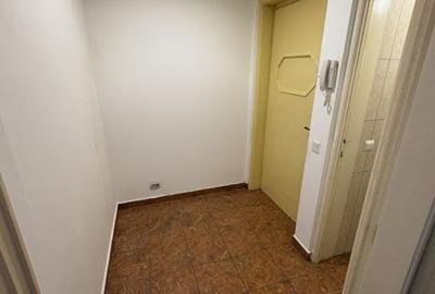 Garsoniera - DECOMANDATA - Centrala Proprie - Fara risc - VICTORIEI - 4