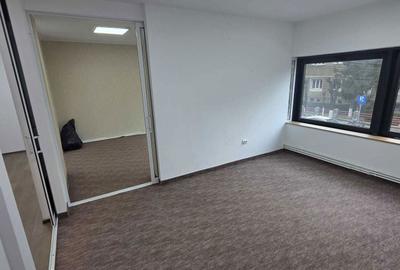 Spațiu comercial, de 250 mp, în Central - 2