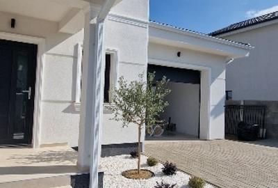 Casă individuală cu 5 camere cu Teren 642 Mp în Dumbrăvița - 2