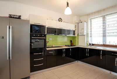 Duplex cu 3 camere cu Canalizare în Sânpetru - 4