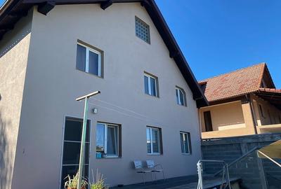 Vând Casă în Codlea. - 2