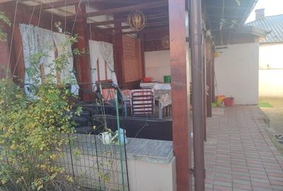 Casă cu 5 camere cu Canalizare în Tătărași - 11