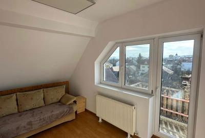 Apartament cu 3 camere decomandat în Central - 8