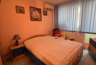 Apartament cu 3 camere semidecomandat, mobilat în Berceni - 10
