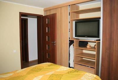 Apartament cu 3 camere decomandat, mobilat în Tomis III - 1