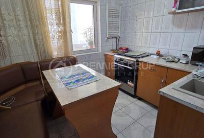 Apartament cu 3 camere decomandat în Podu Roș - 6