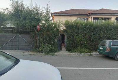 Casă cu 4 camere în Central - 3
