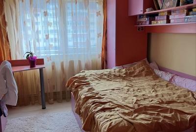 Apartament cu 4 camere decomandat în Răcădău - 1