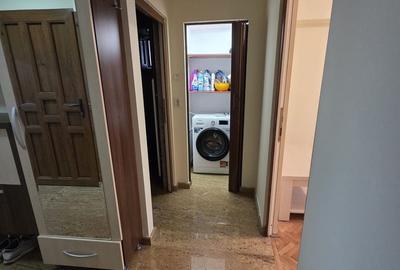 Apartament cu 3 camere decomandat în Spitalul Județean - 13