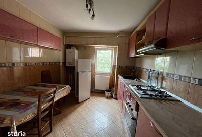 Apartament cu 3 camere decomandat, mobilat în Nicolina - 1