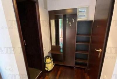 Garsonieră decomandată în Pajura - 3