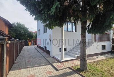 Casă cu 5 camere cu Teren 218 Mp în Central - 6