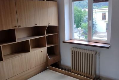 Apartament cu 2 camere semidecomandat în Chișoda - 1