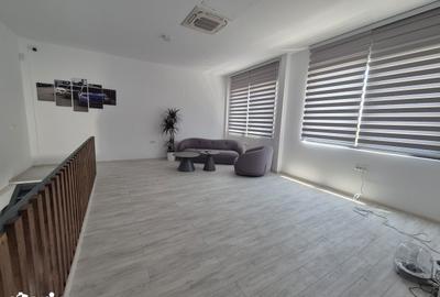 Spațiu comercial, de 596 mp, în Central - 6
