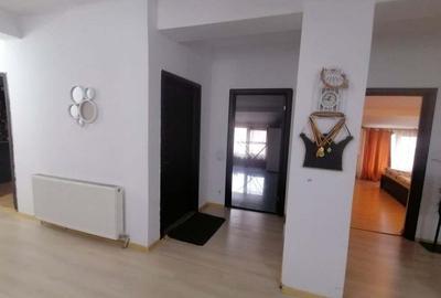 Apartament 3 camere Bd. T. Vladimirescu constructie 2009 - 14