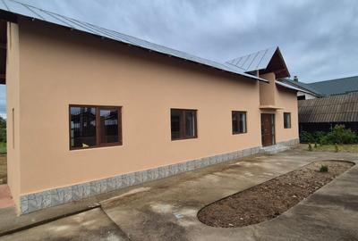 Casă cu 3 camere în Racovița - 8