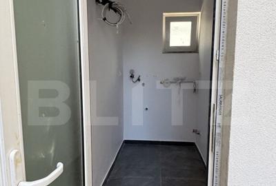 Casă cu 5 camere cu Teren 300 Mp în Dumbrăvița