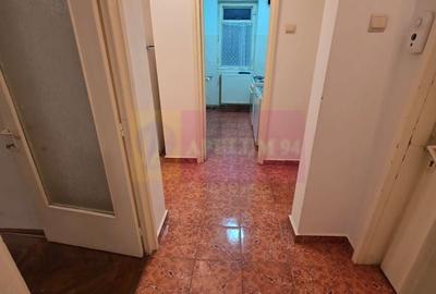 Apartament cu 3 camere de vanzare in Campina - Zona Liceul Energetic - 3