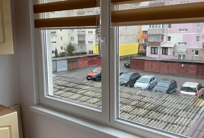 Apartament cu 2 camere decomandat în Vitrometan - 1