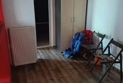 Inchiriez camera intr-un apartament cu 2 camere - 5