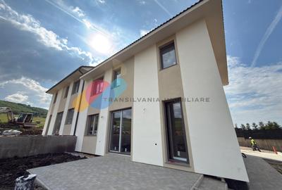 Casă individuală cu 4 camere cu Canalizare în Chinteni - 10