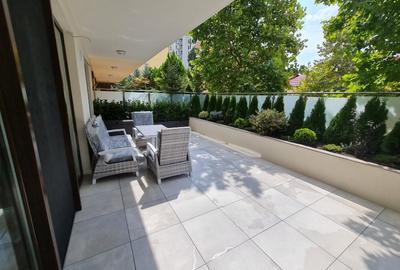 LUX !!! 3 Camere transformate in 2 , terasa de 46mp, mobilat si utilat complet, - 2