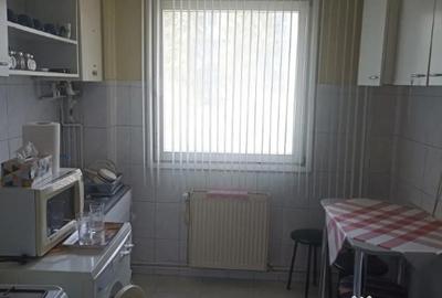 Apartament cu 3 camere semidecomandat în Simeria - 6