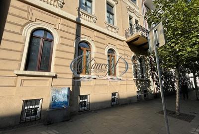 Apartament cu 3 camere decomandat în Semicentral