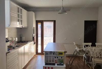 Casă cu 4 camere cu Teren 268 Mp în Central - 10