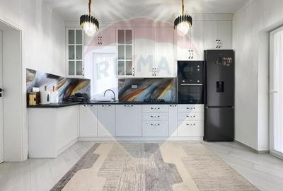 Casa / Vila cu 4 camere de vanzare - 8