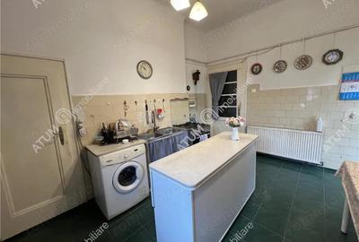 Casa individuala cu 4 camere si teren 900 mp zona Calea Poplacii - 17