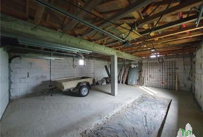 Casă cu 6 camere cu Garaj în Ciocârlia - 10