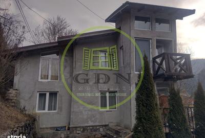 Casă cu 4 camere în Central - 7