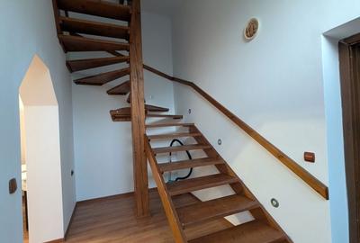 Casă cu 4 camere în Central - 5