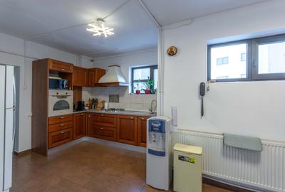 Apartament cu 6 camere decomandat în Kiseleff - 21