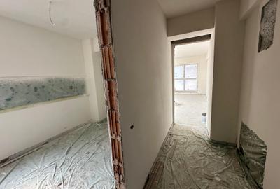 Garsoniera la Parter cu posibilitatea transformarii in spatiu comercial - 3