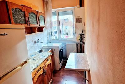 Apartament 2 camere, etaj 2, centrala proprie, balcon - zona Fortuna - 5