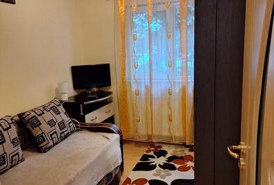 Apartament cu 3 camere decomandat în Baza 3 - 6