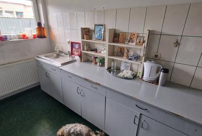 Casă cu 7 camere cu Teren 255 Mp în Central - 3